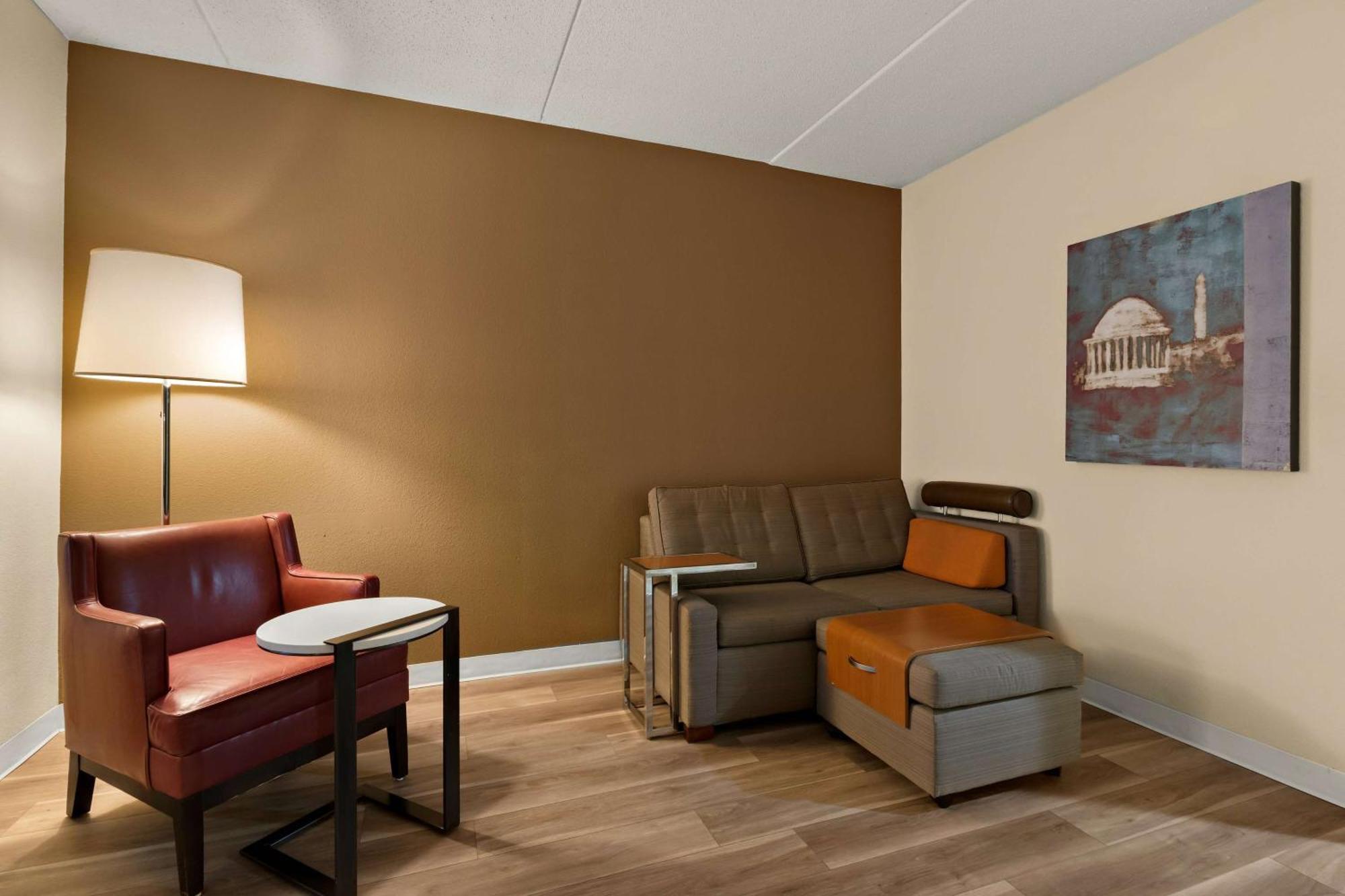 Ramada By Wyndham Harrisburg/Hershey Area Ngoại thất bức ảnh