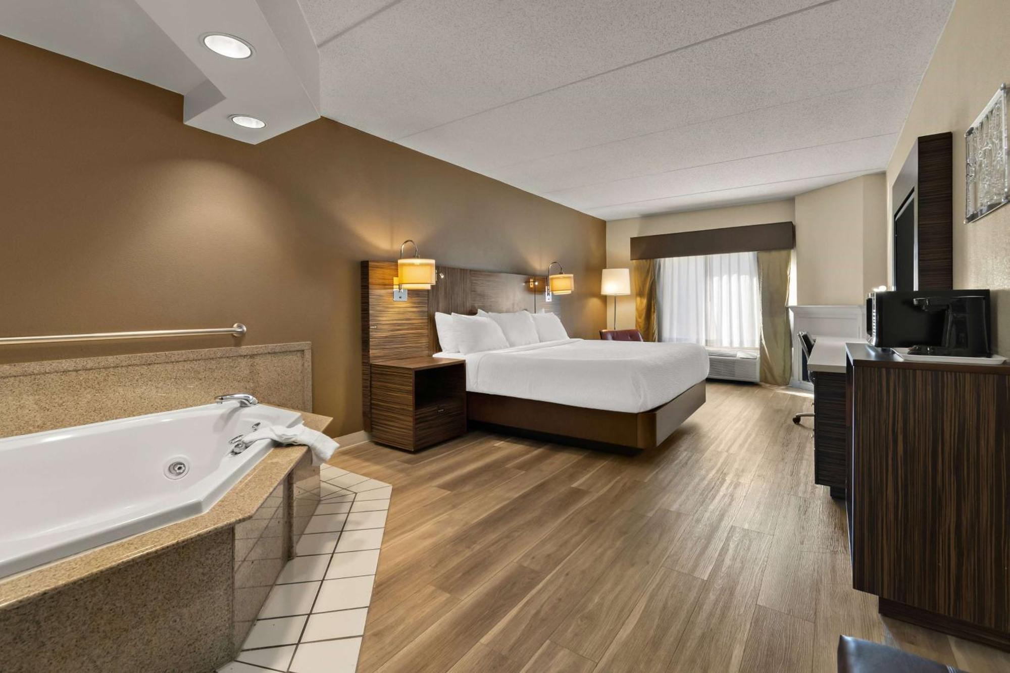 Ramada By Wyndham Harrisburg/Hershey Area Ngoại thất bức ảnh